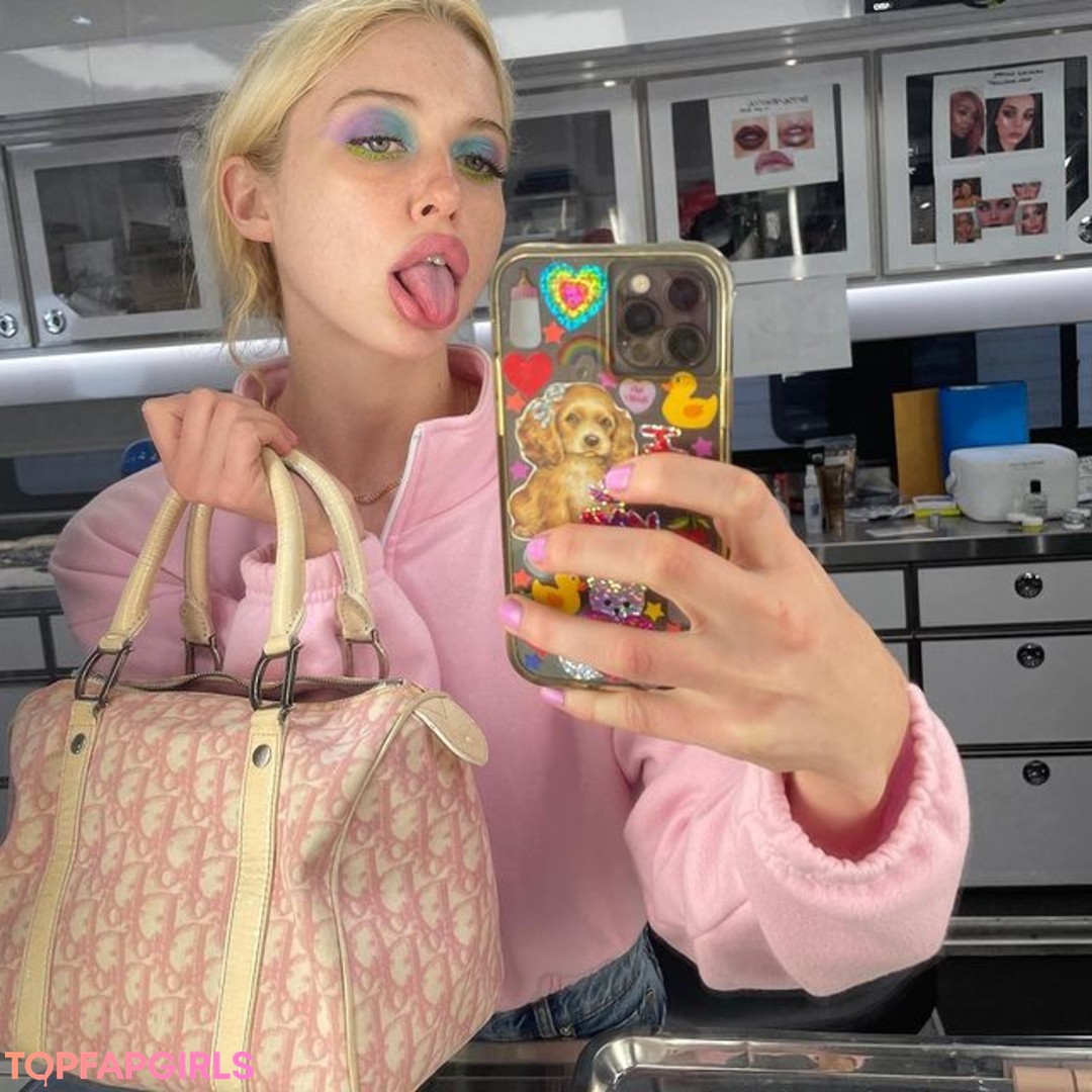 Photo nue de fuite OnlyFans de Chloe Cherry #13