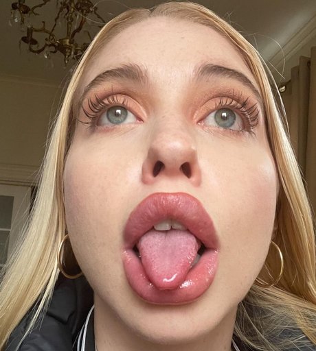 Chloe cherry
