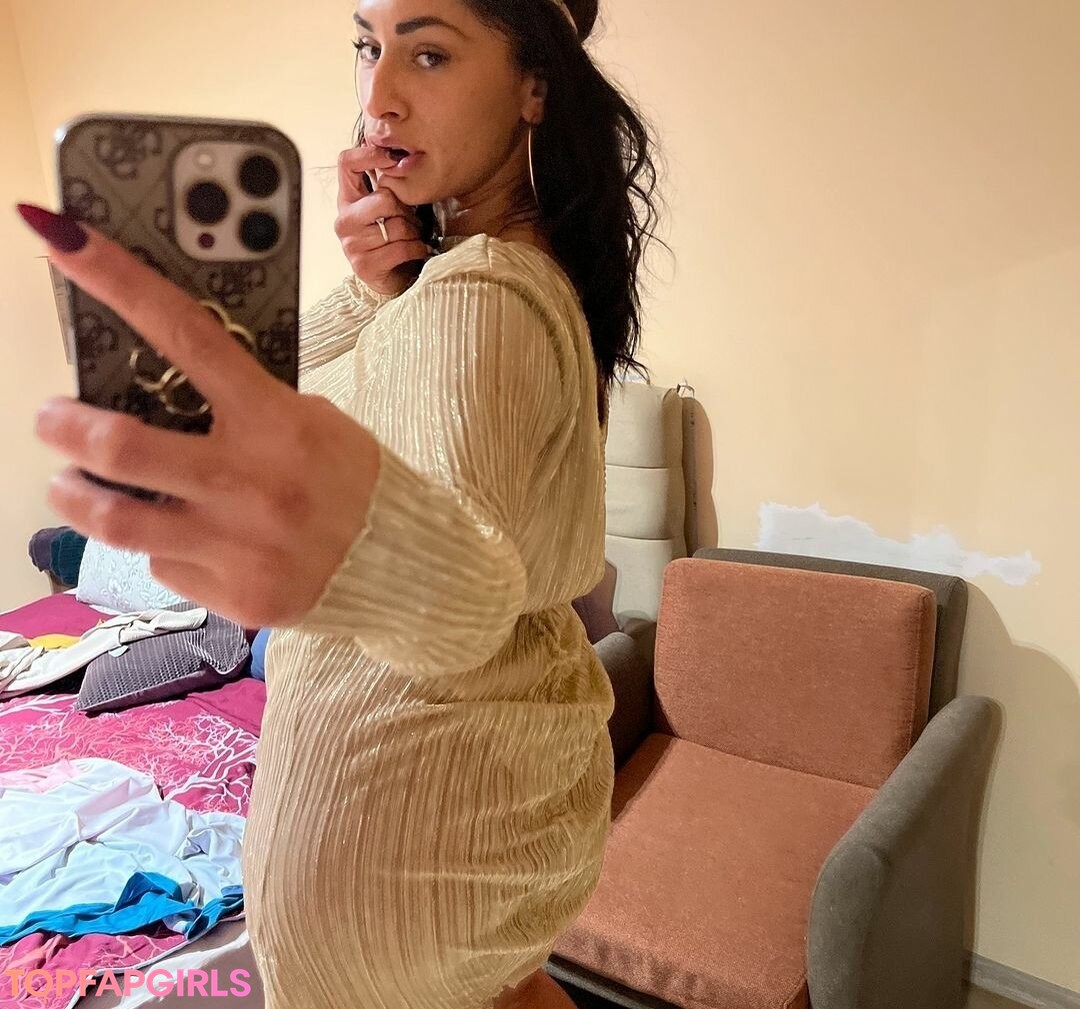 Photo nue de fuite OnlyFans de Giulia Daqna #197