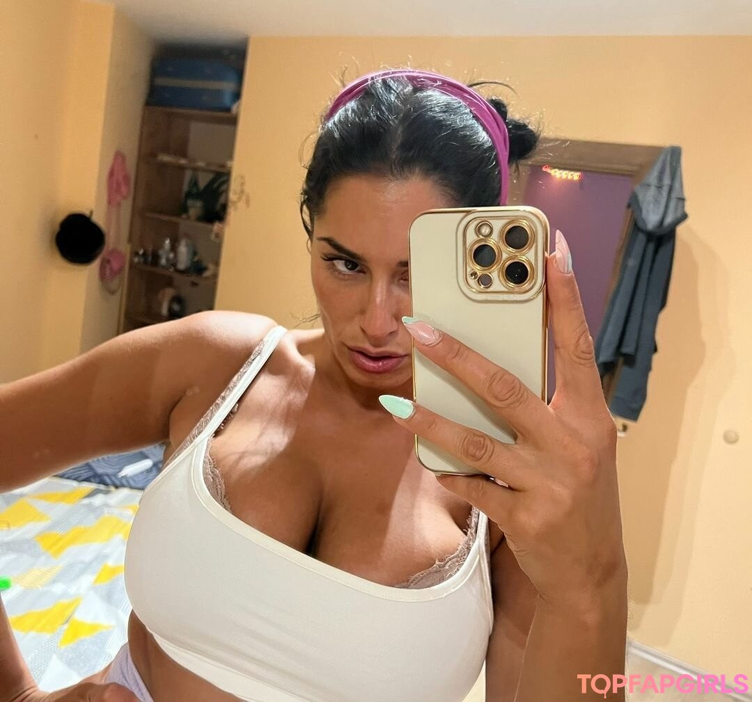 Photo nue de fuite OnlyFans de Giulia Daqna #237