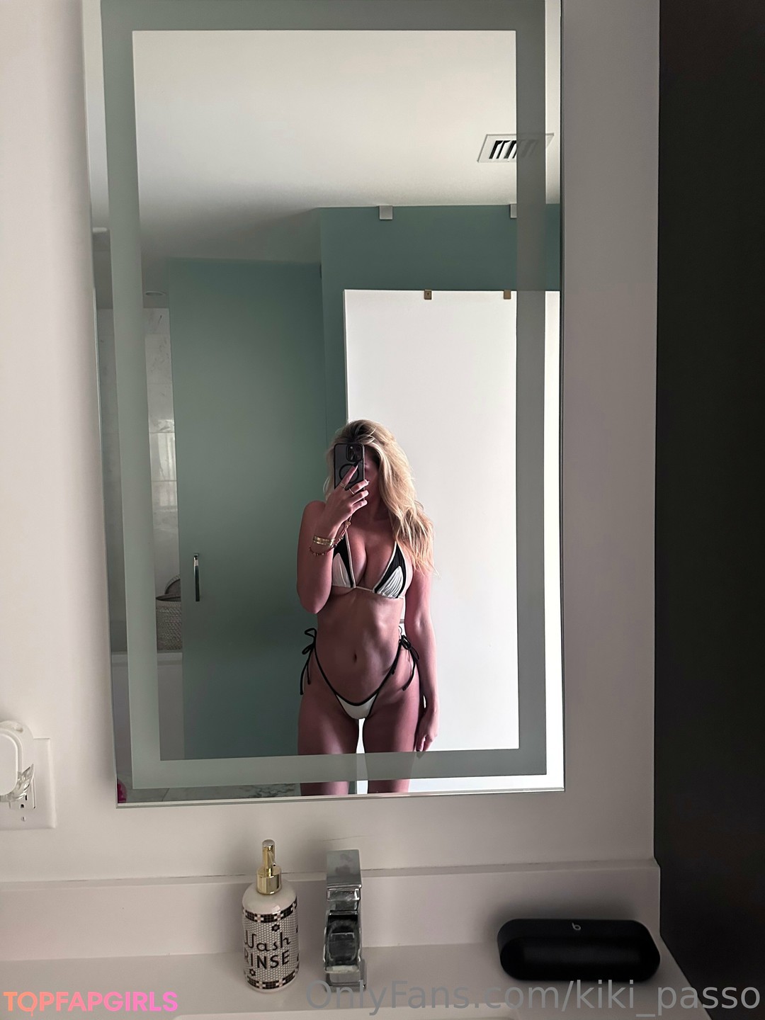 Photo nue de fuite OnlyFans de Kiki Passo #398