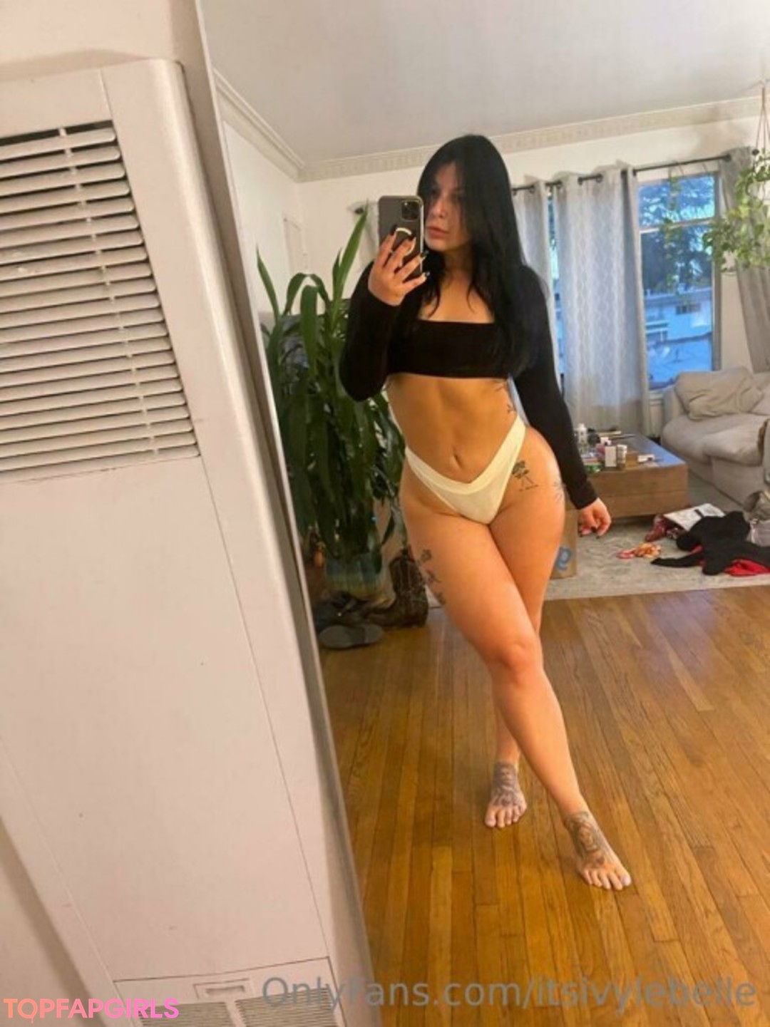 Photo nue de fuite OnlyFans de Ivy Lebelle #17