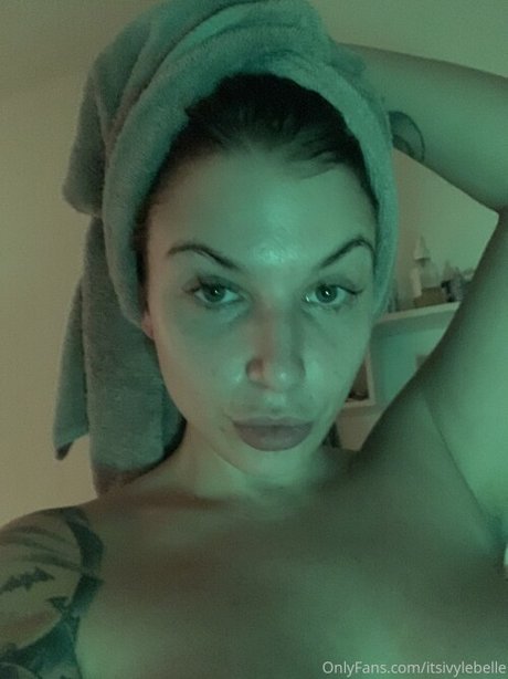 Photo nue de fuite OnlyFans de Ivy Lebelle