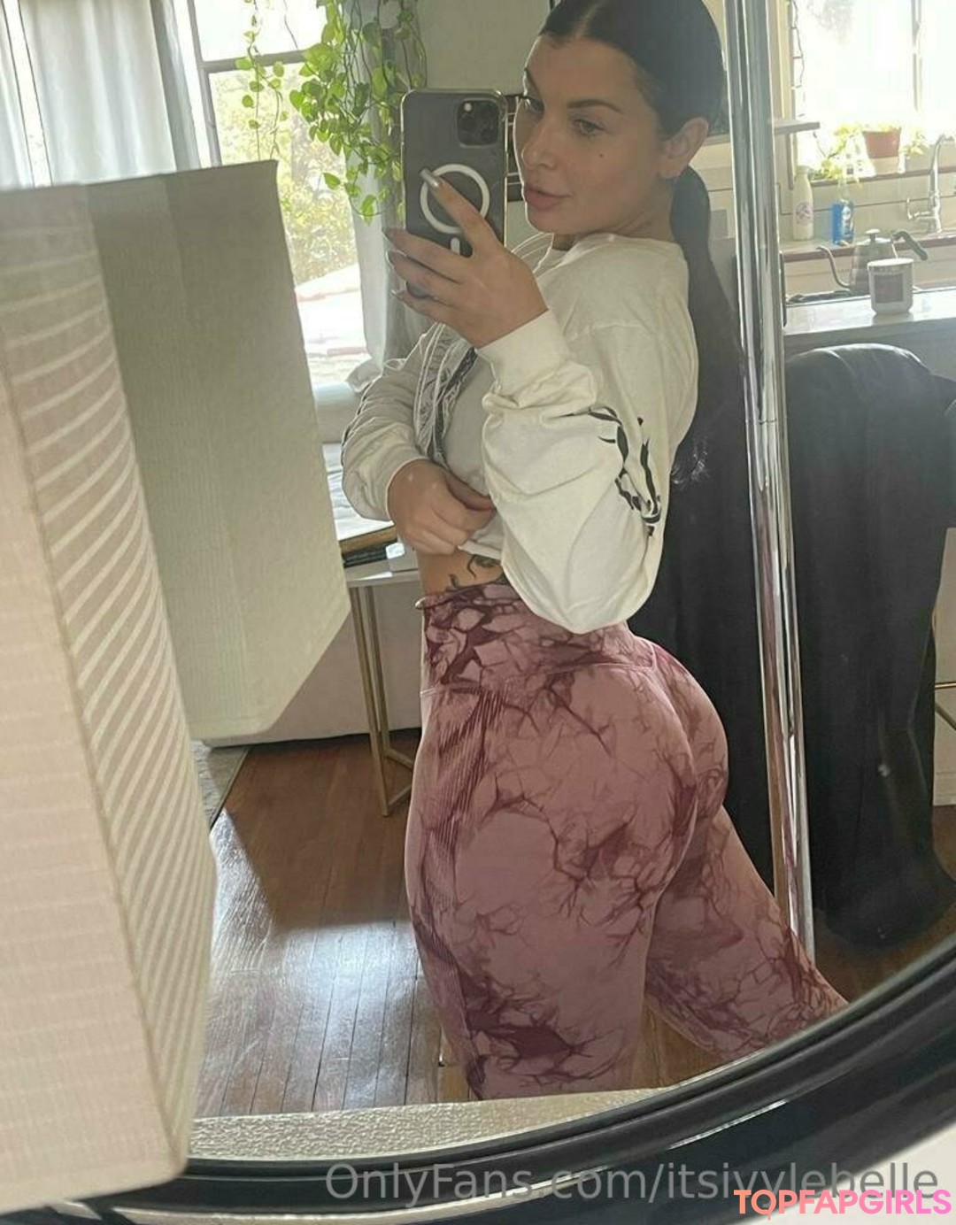 Photo nue de fuite OnlyFans de Ivy Lebelle #464