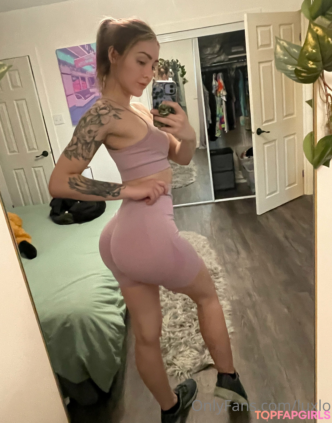 Photo nue de fuite OnlyFans de Luxlo #214