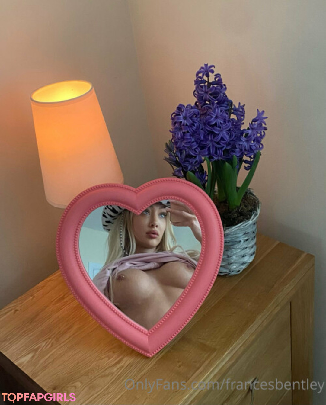 Photo nue de fuite OnlyFans de Frances Bentley #10