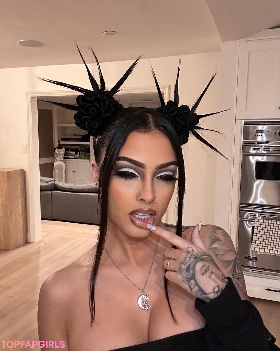 Photo nue de fuite OnlyFans de Malu Trevejo #813