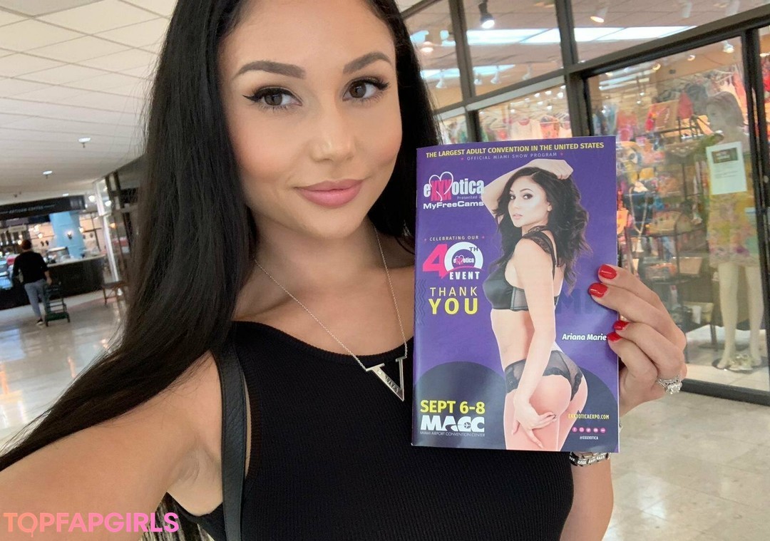 Photo nue de fuite OnlyFans de Ariana Marie #704