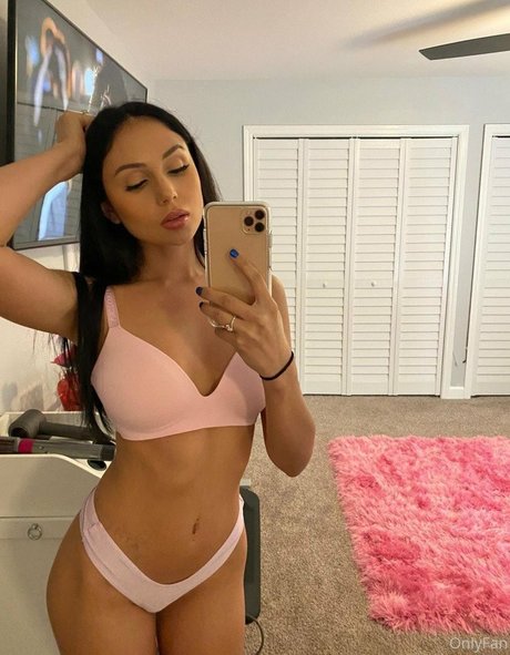 Ariana Marie