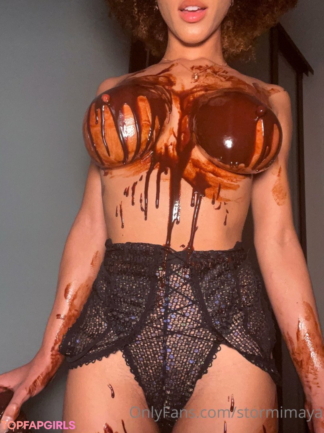 Photo nue de fuite OnlyFans de Stormi Maya #1132