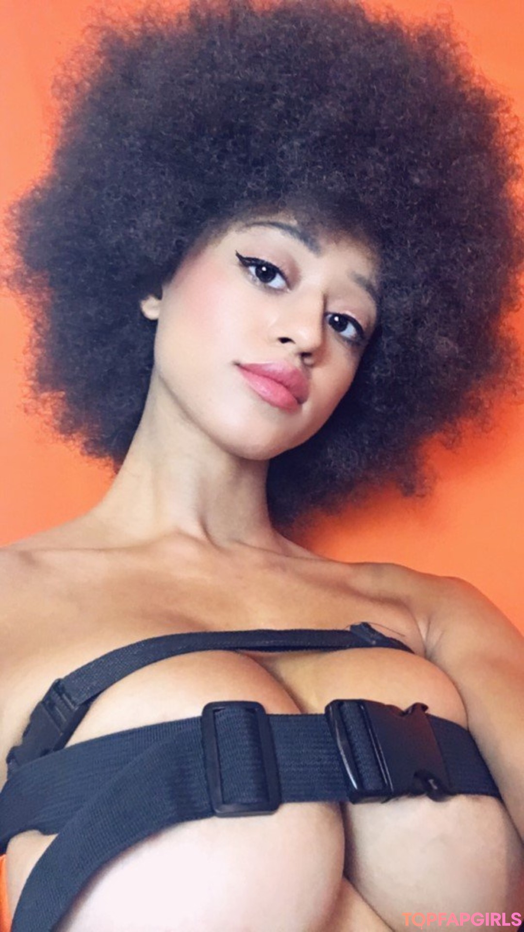 Photo nue de fuite OnlyFans de Stormi Maya #160