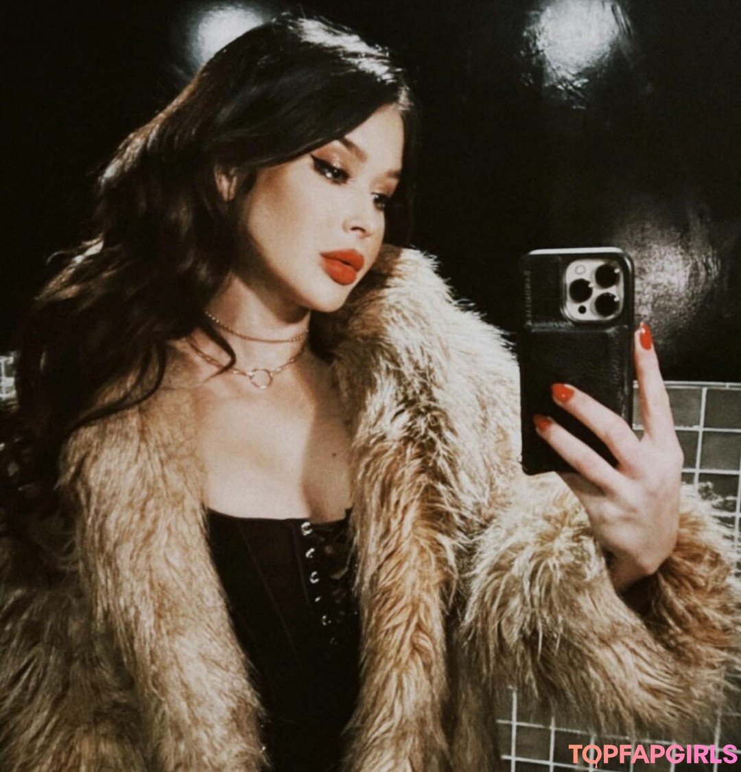 Photo nue de fuite OnlyFans de Renee Olstead #1399