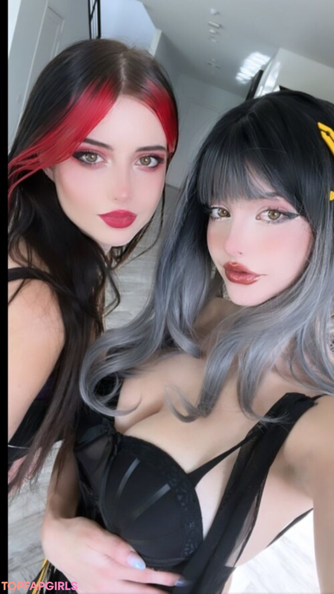 Photo nue de fuite OnlyFans de Burch Twins #177