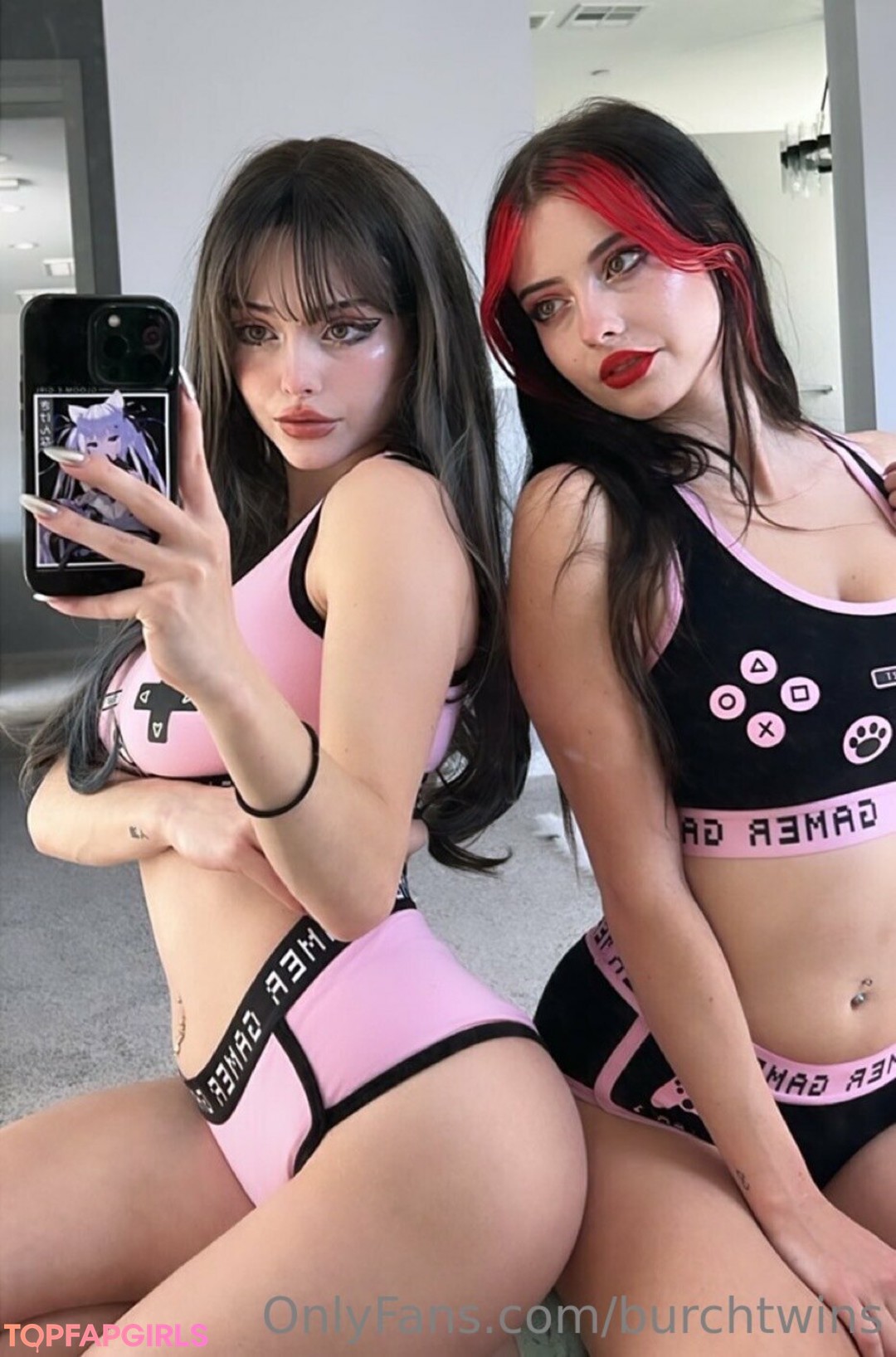Photo nue de fuite OnlyFans de Burch Twins #2338