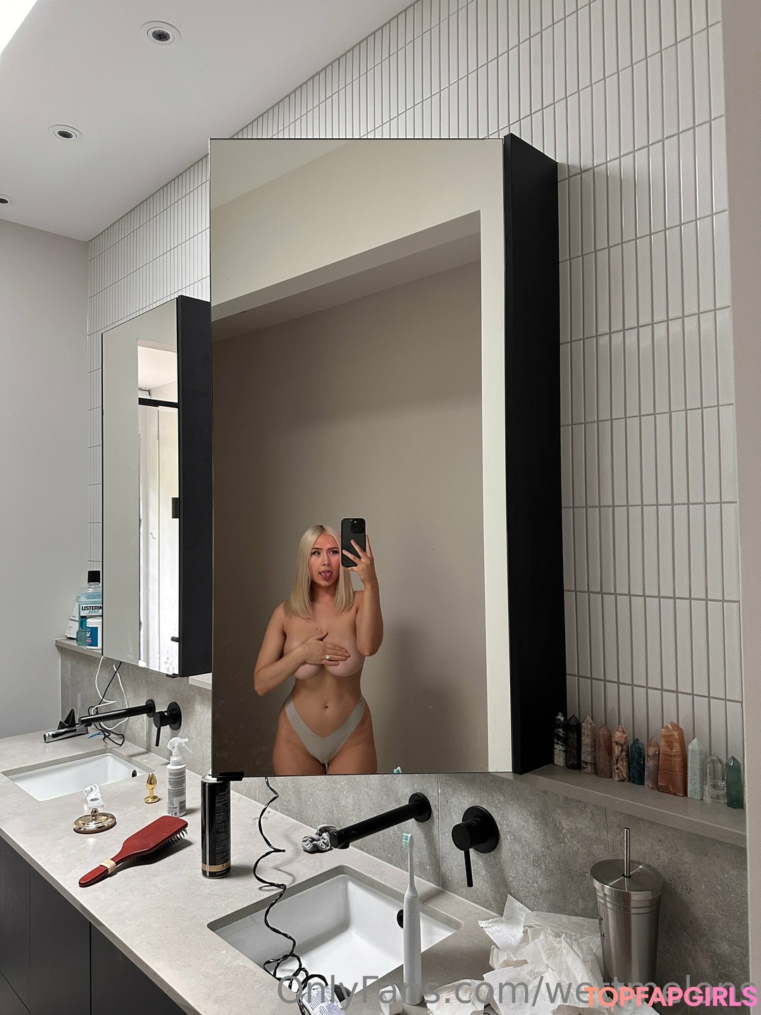 Photo nue de fuite OnlyFans de Wettmelons #2685