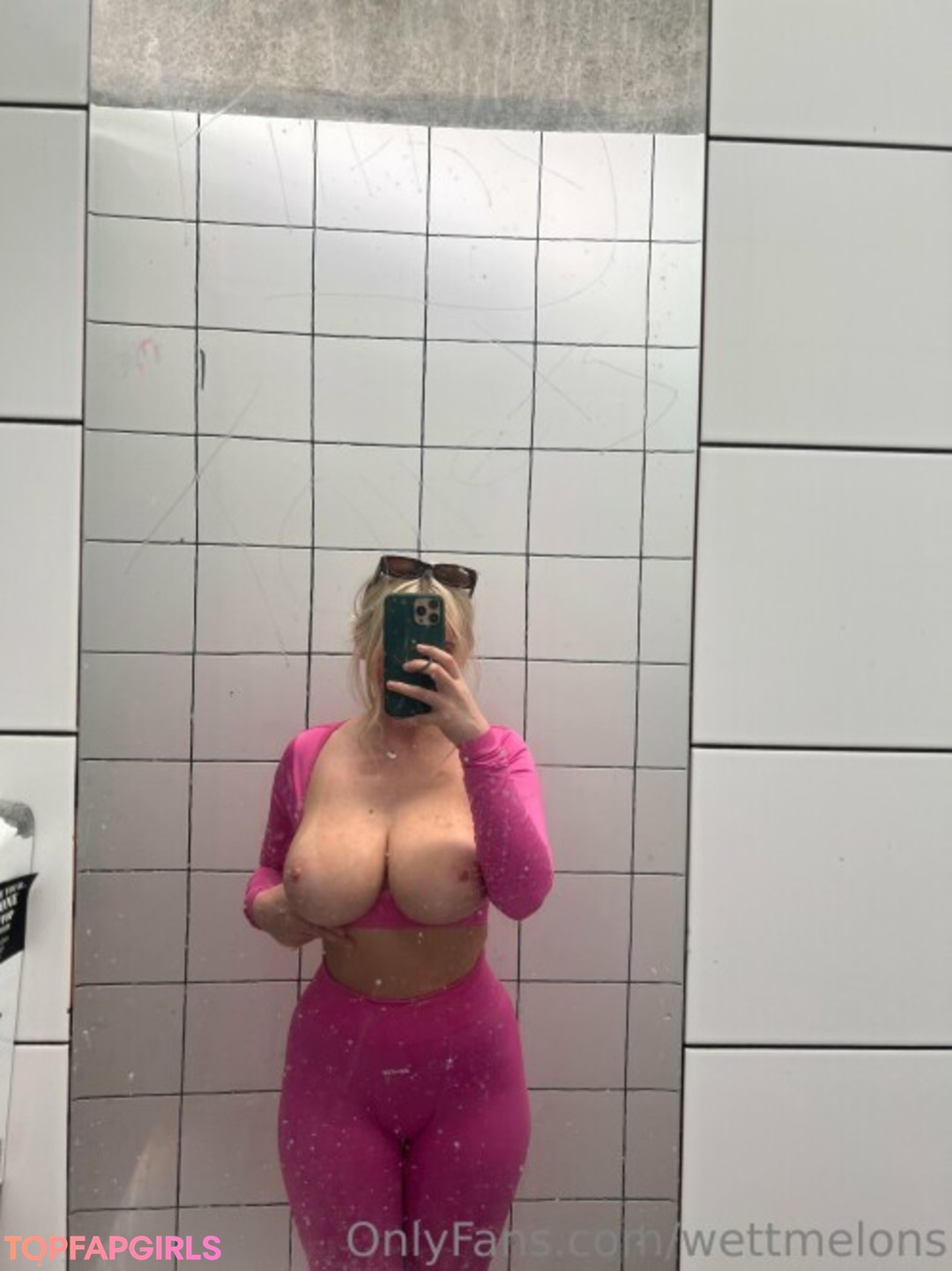 Photo nue de fuite OnlyFans de Wettmelons #468
