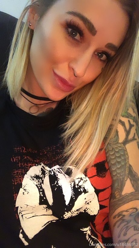Kleio Valentien
