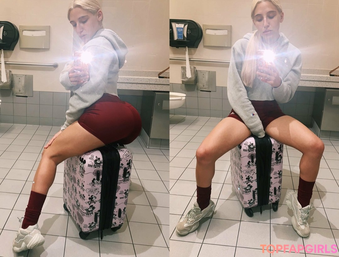 Photo nue de fuite OnlyFans de Abella Danger #1014