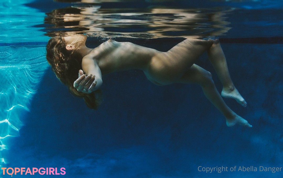 Photo nue de fuite OnlyFans de Abella Danger #1450