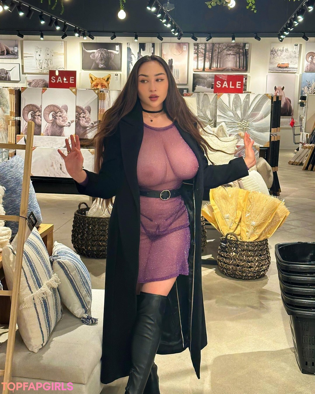 Photo nue de fuite OnlyFans de Louisa Khovanski #1164
