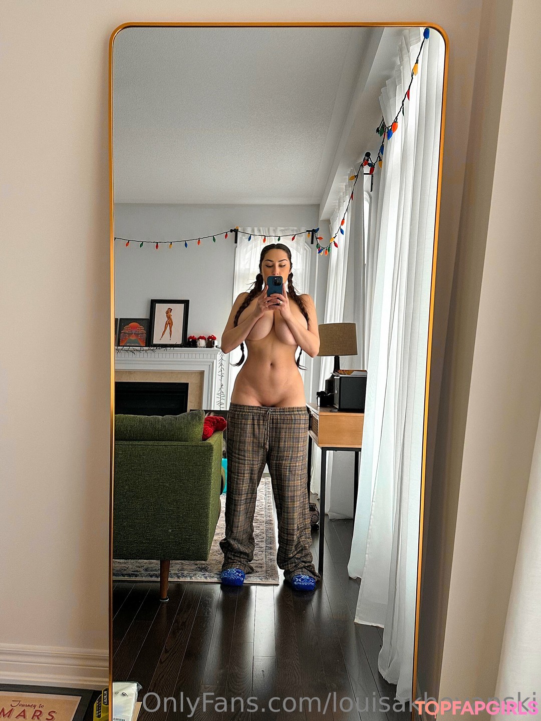 Photo nue de fuite OnlyFans de Louisa Khovanski #881