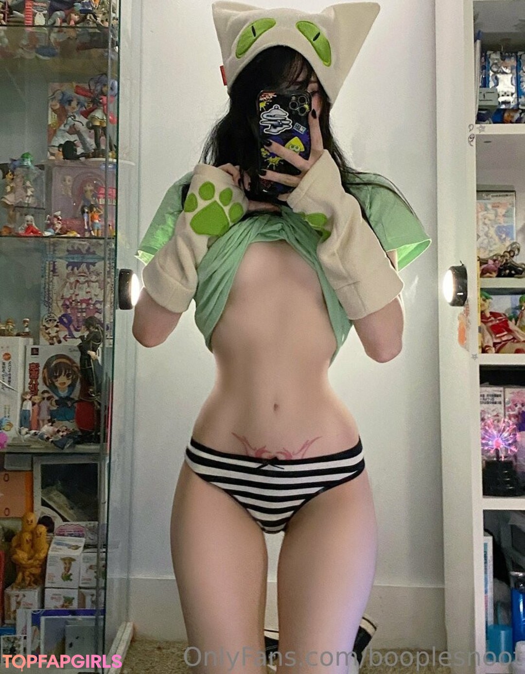 Photo nue de fuite OnlyFans de Booplesnoot #688
