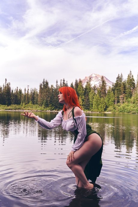 Jenna Lynn Meowri