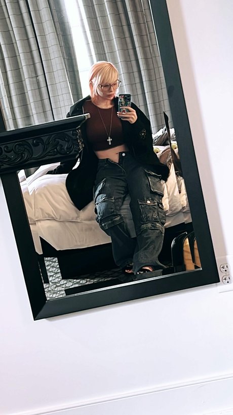 Jenna Lynn Meowri
