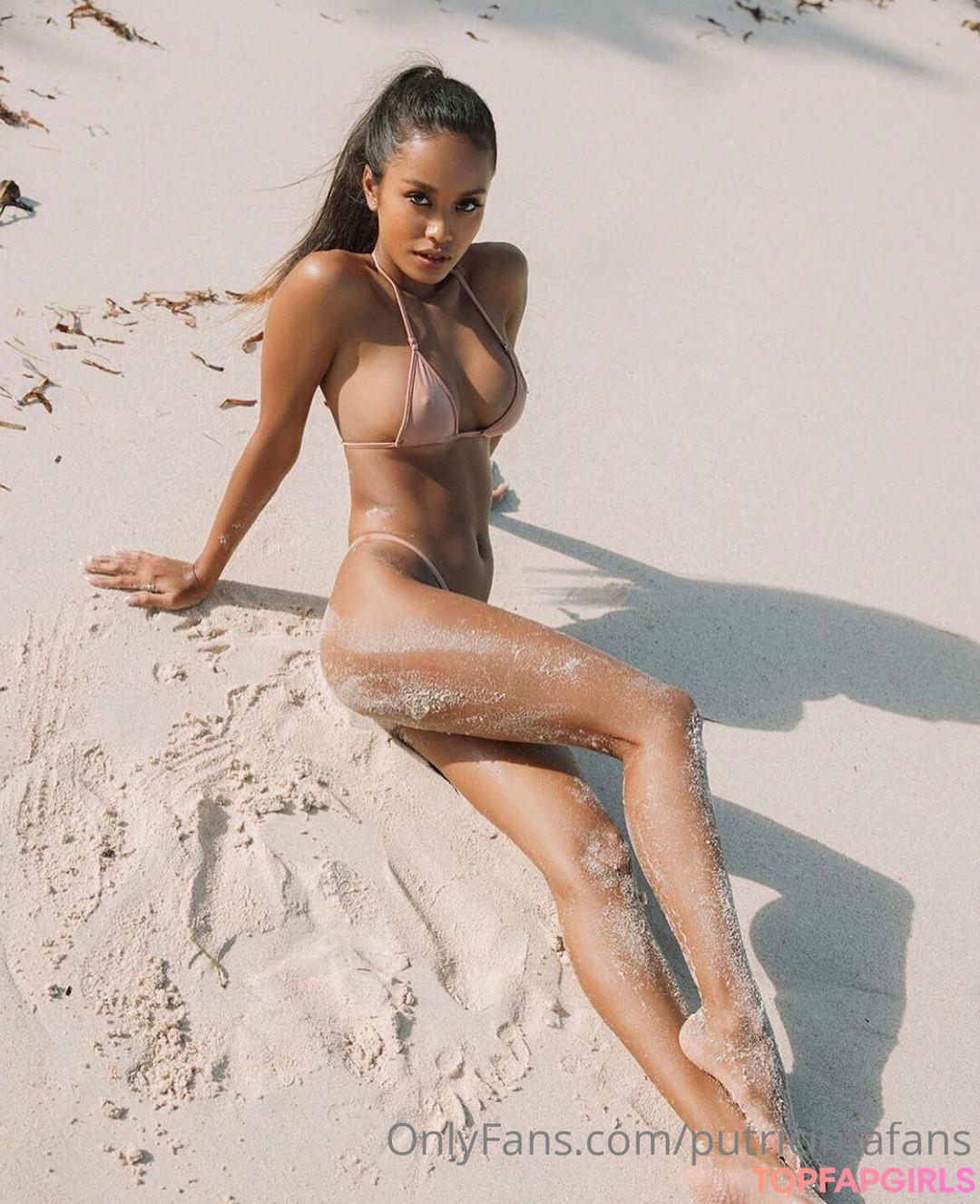 Photo nue de fuite OnlyFans de Putri Cinta #767