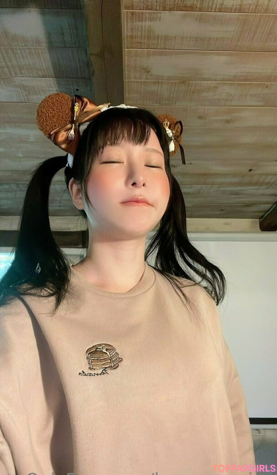 Photo nue de fuite OnlyFans de Lunaamemiya #1829