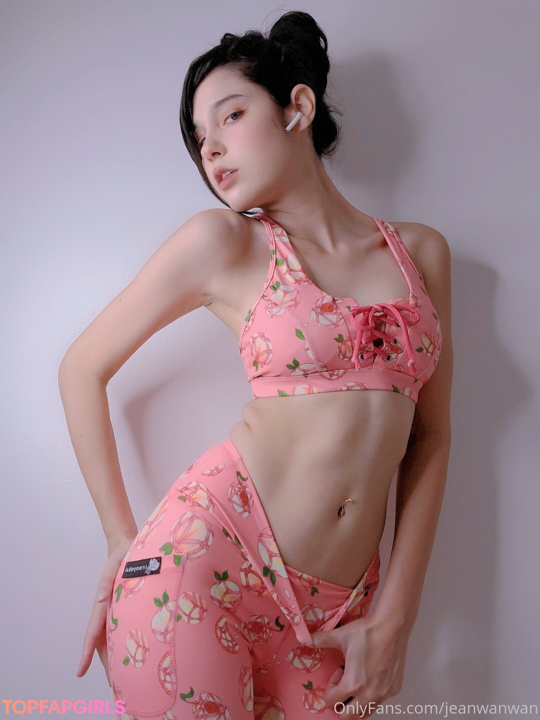 Photo nue de fuite OnlyFans de Jeanwanwan #32
