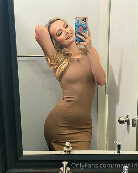 OMGCosplay