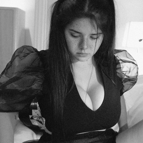Sarah Bustani