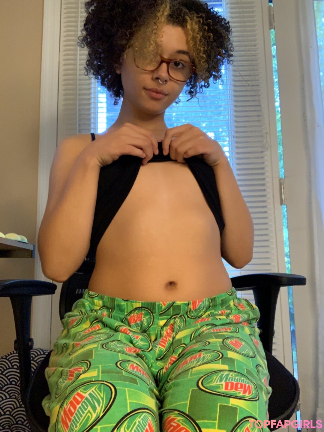 Photo nue de fuite OnlyFans de Irlupdog #179