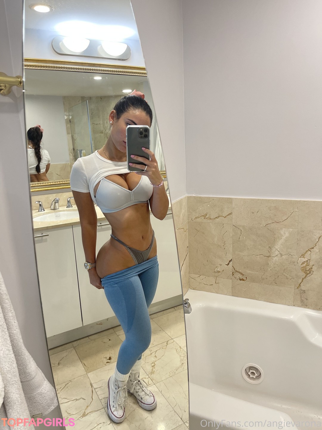 Photo nue de fuite OnlyFans de Angie Varona #274