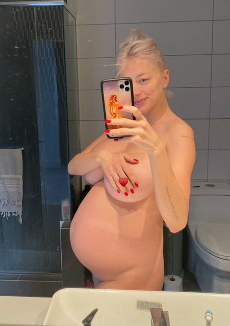 Photo nue de fuite OnlyFans de Caroline Vreeland