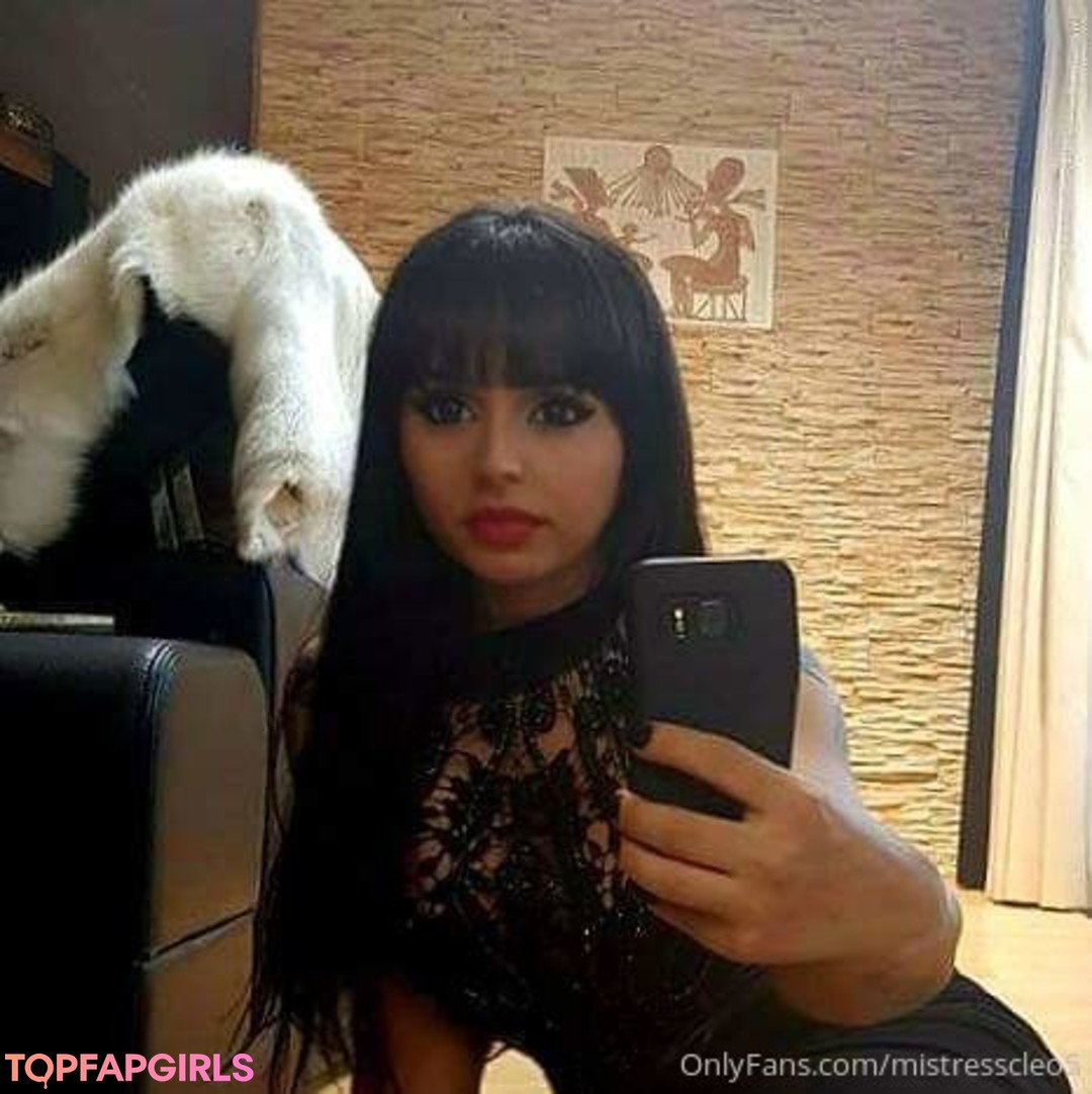 Photo nue de fuite OnlyFans de Mistress Cleopatra #3