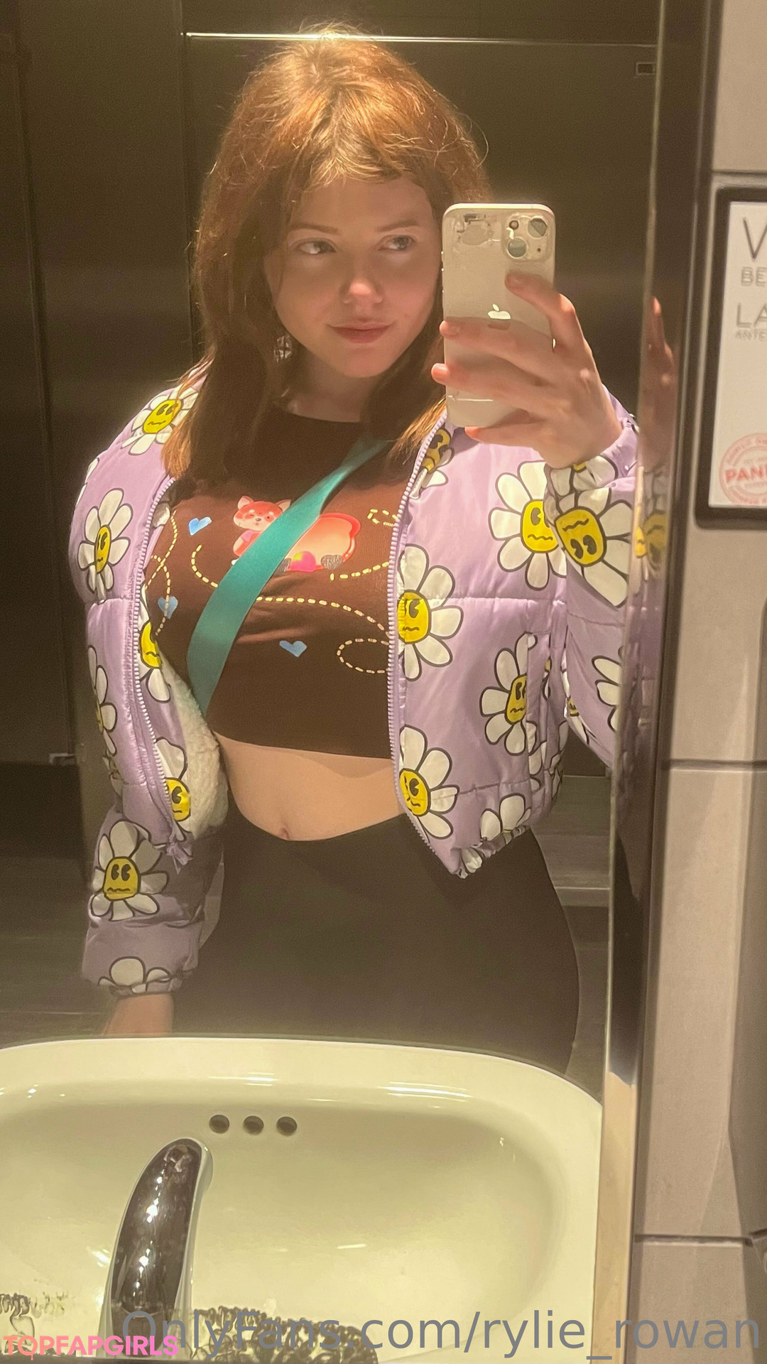 Photo nue de fuite OnlyFans de Rylie Rowan #412