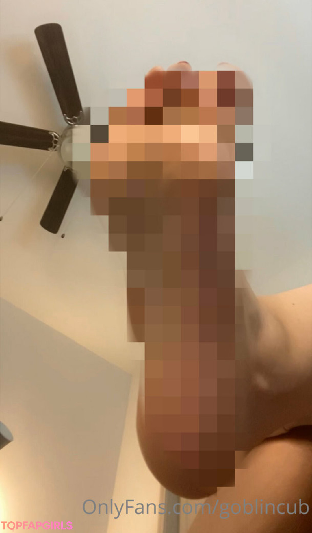 Photo nue de fuite OnlyFans de Goblincub #1479