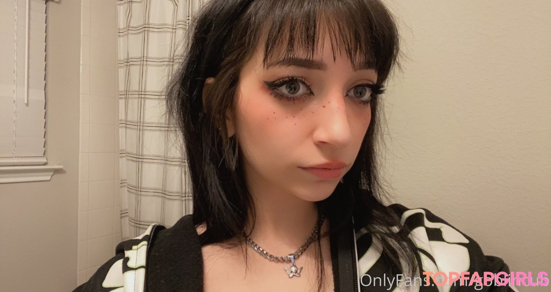 Photo nue de fuite OnlyFans de Goblincub #897