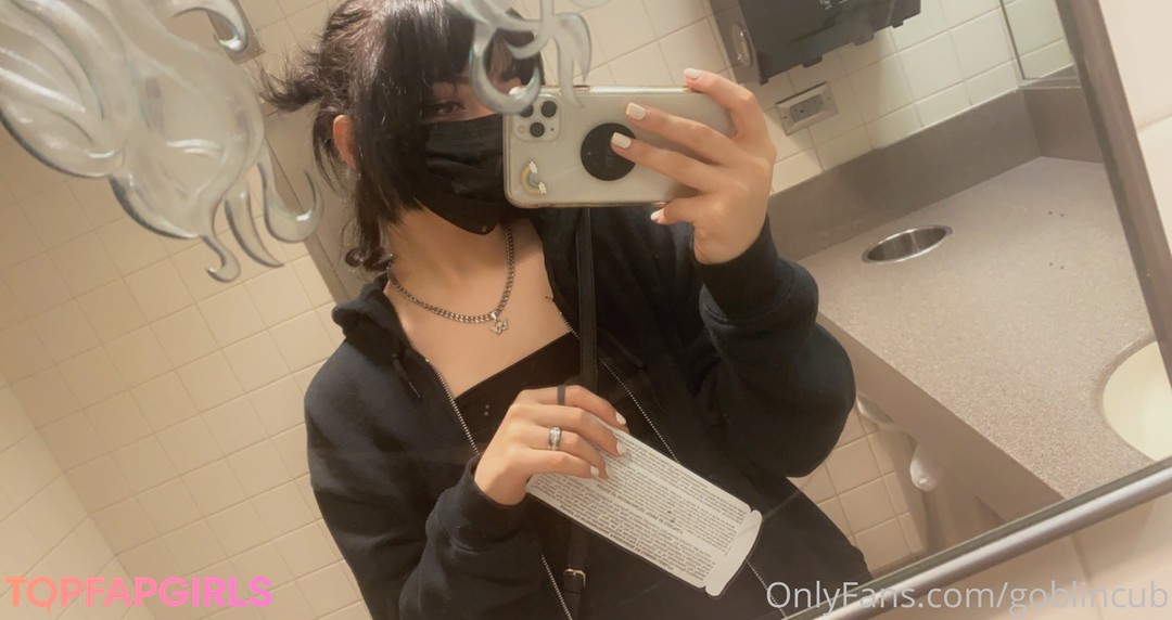 Photo nue de fuite OnlyFans de Goblincub #908