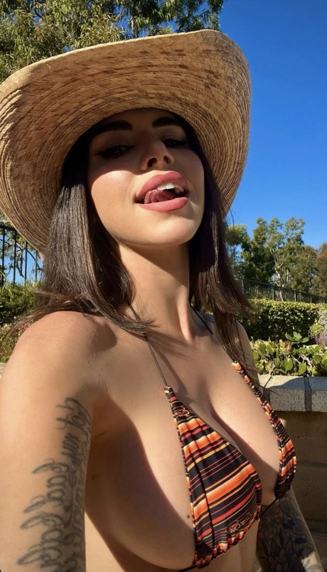 Photo nue de fuite OnlyFans de Suttin