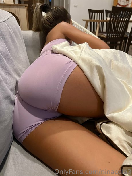 Photo nue de fuite OnlyFans de Ninacola