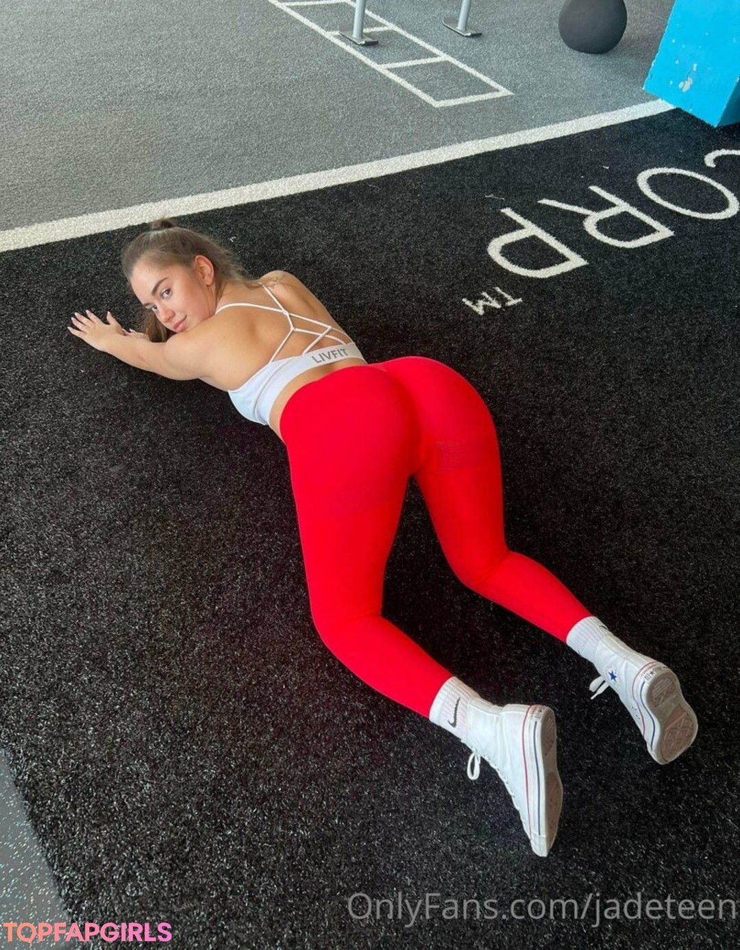 Photo nue de fuite OnlyFans de Jadeteen #423