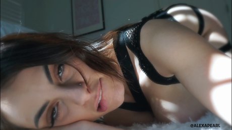 Alexa Pearl