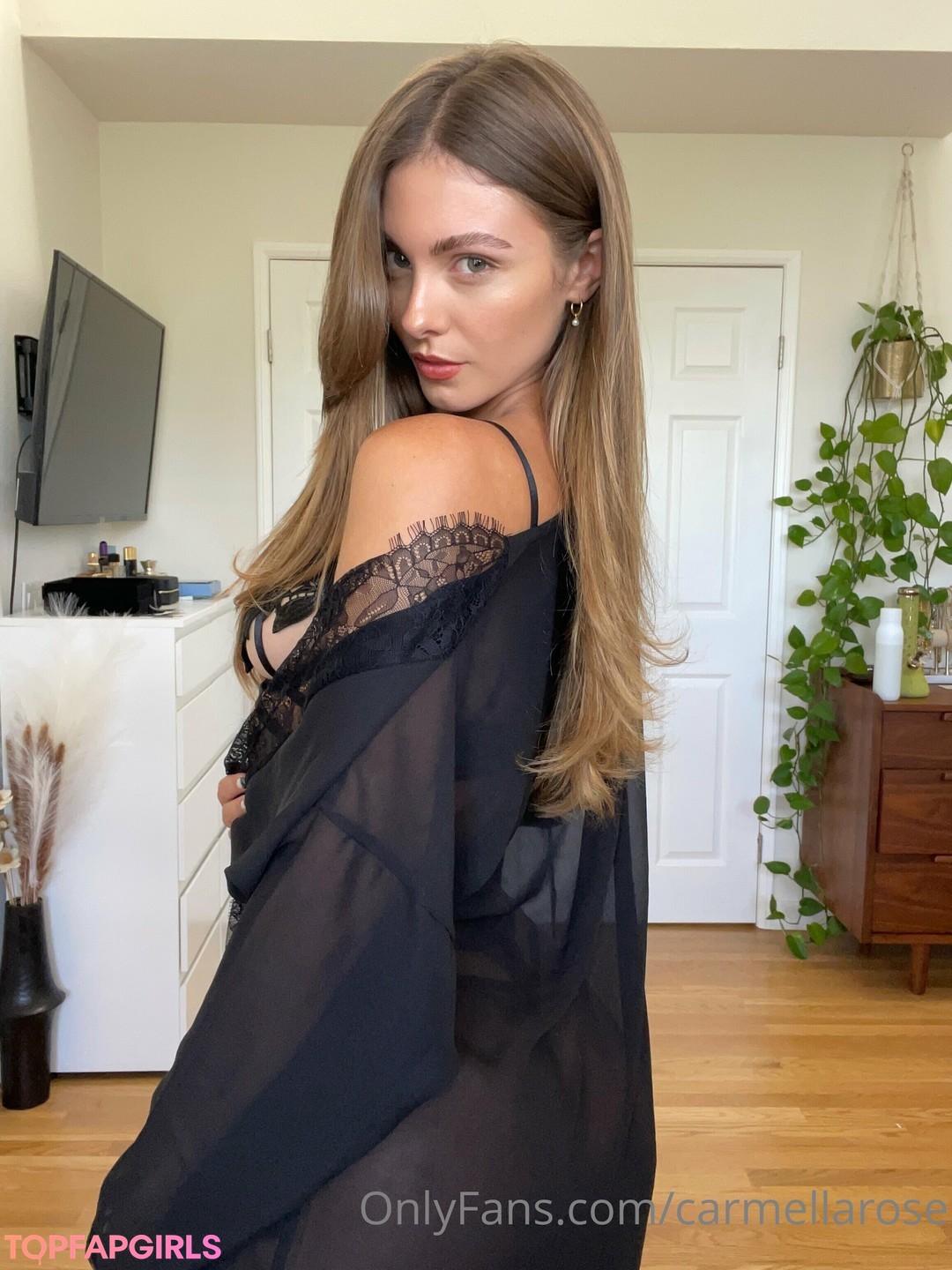 Photo nue de fuite OnlyFans de Carmella Rose #181