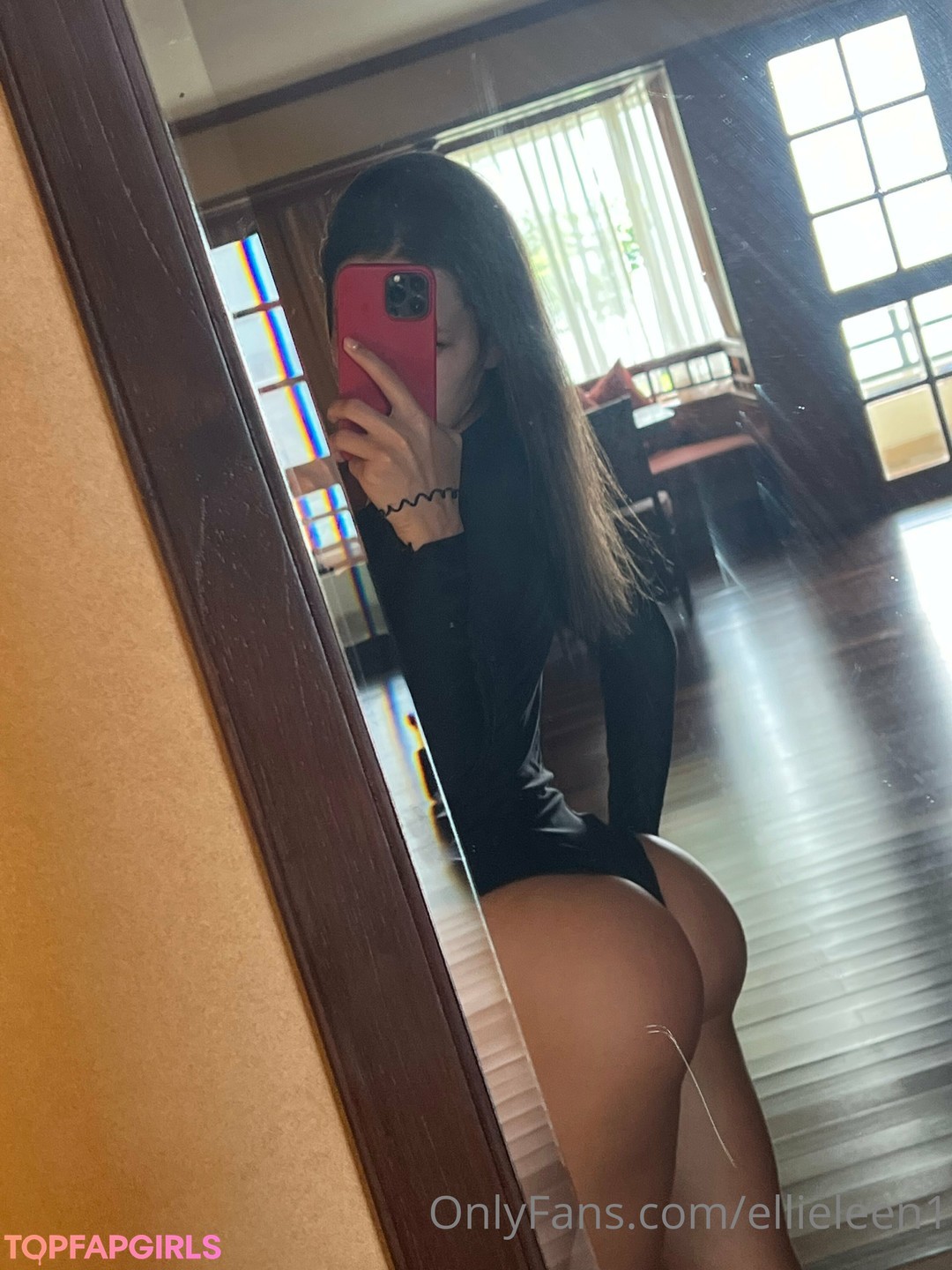 Photo nue de fuite OnlyFans de Ellieleen #240