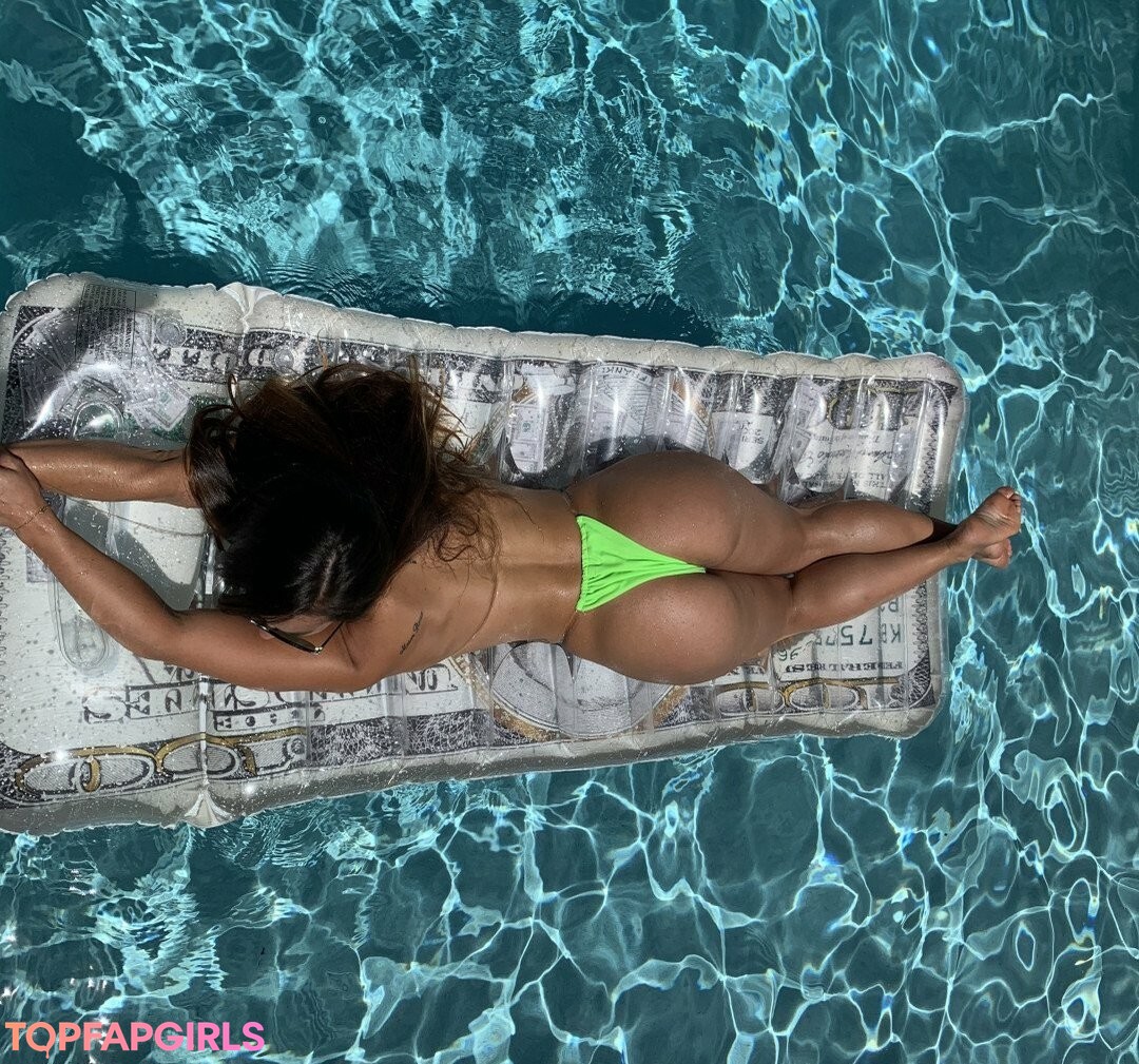 Photo nue de fuite OnlyFans de Kelsi Monroe #492