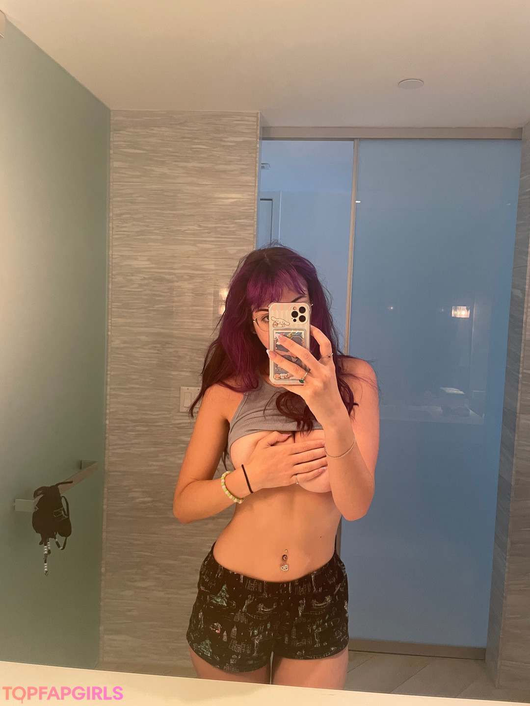 Photo nue de fuite OnlyFans de Rowsvee #918
