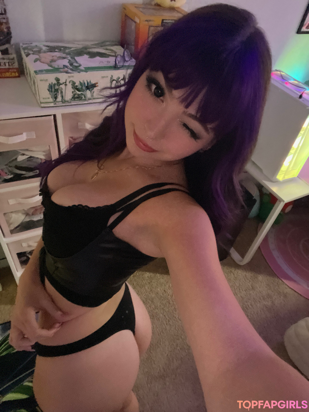 Photo nue de fuite OnlyFans de Rowsvee #1305